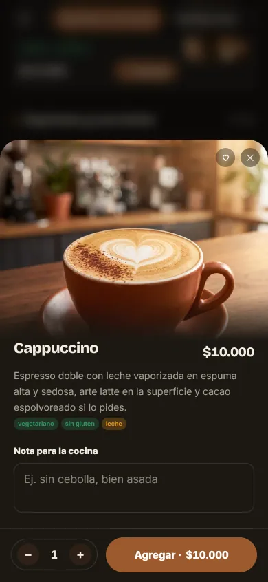 Cappuccino abierto en la carta digital, con la foto grande, la descripción, las etiquetas y el botón para agregar al pedido